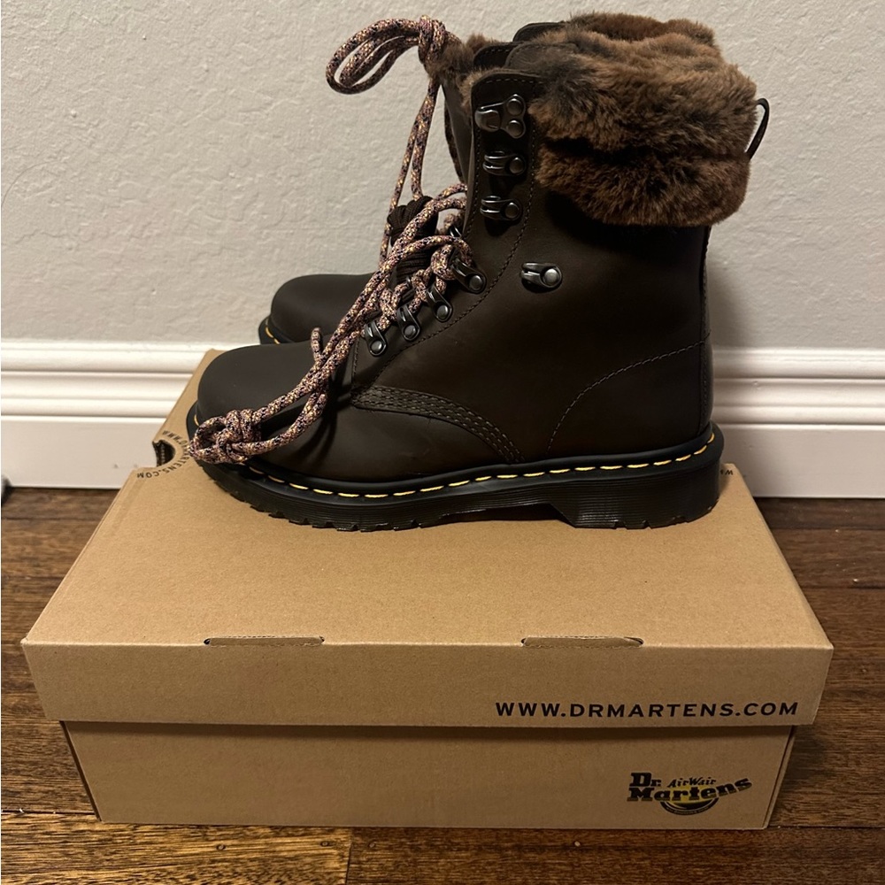 NIB Dr Martens 1460 Serena Collar Lace Up Boots Khaki Grey-Brown Faux Fur